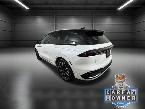 2024 Lincoln Nautilus Reserve