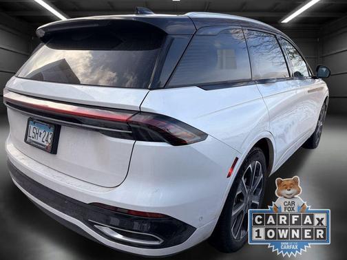 2024 Lincoln Nautilus Reserve