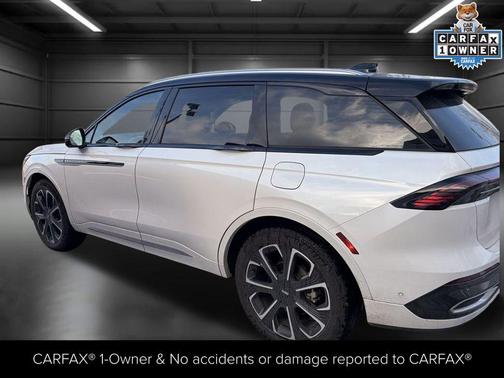 2024 Lincoln Nautilus Reserve