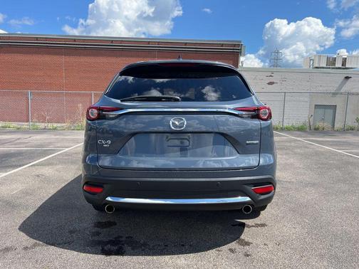 2022 Mazda CX-9 Carbon Edition