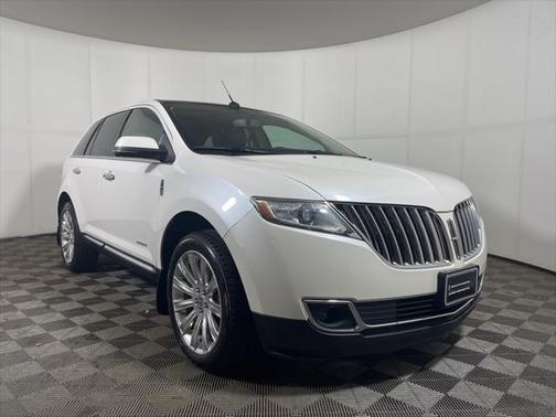 2013 Lincoln MKX Base