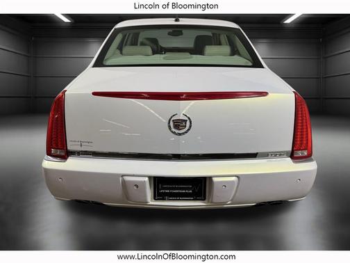 2006 Cadillac DTS Base