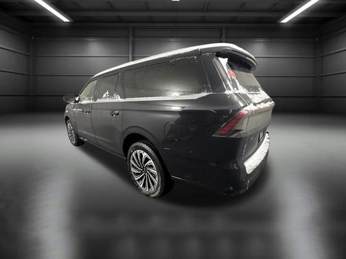 2025 Lincoln Navigator Black Label