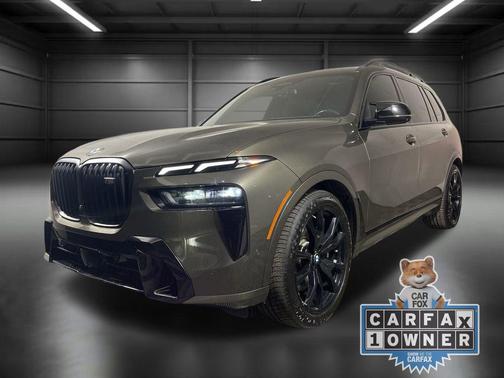 2023 BMW X7 M60i