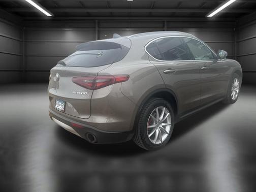 2019 Alfa Romeo Stelvio Ti Lusso