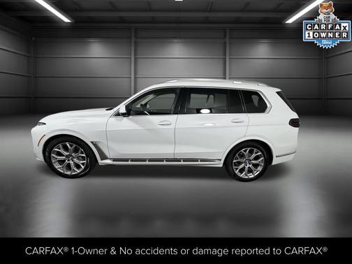 Alpine White 2026 BMW X7 xDrive40i