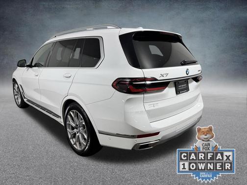 Alpine White 2026 BMW X7 xDrive40i