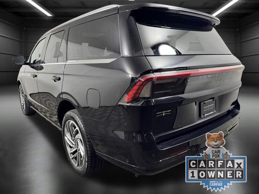 INFINITE BLACK MET CC 2025 Lincoln Navigator Reserve