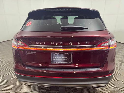 2022 Lincoln Nautilus Reserve