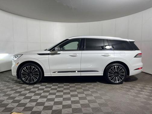 2022 Lincoln Aviator Black Label AWD