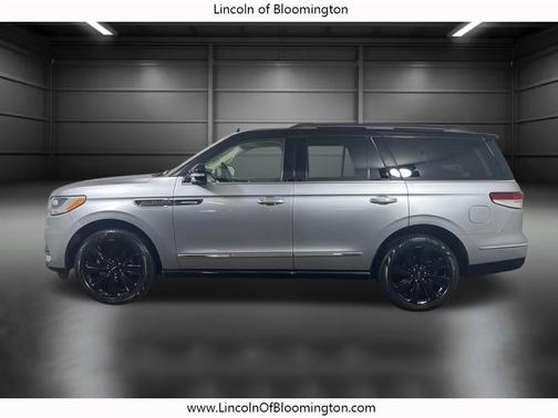2022 Lincoln Navigator Black Label