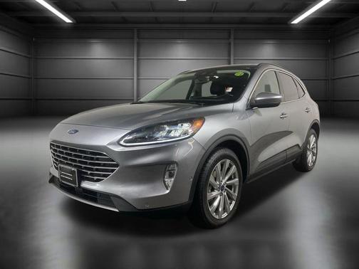 2022 Ford Escape Titanium