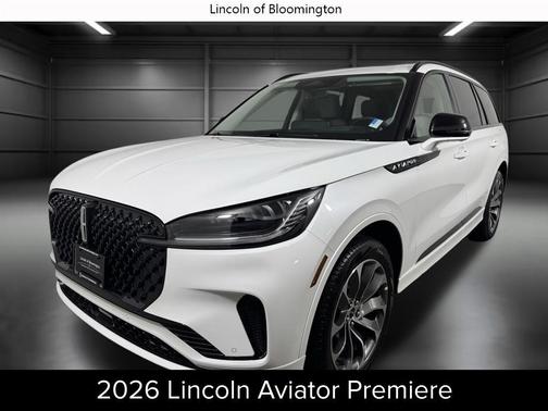 Pristine White Metallic Tri-Coat 2026 Lincoln Aviator Premiere