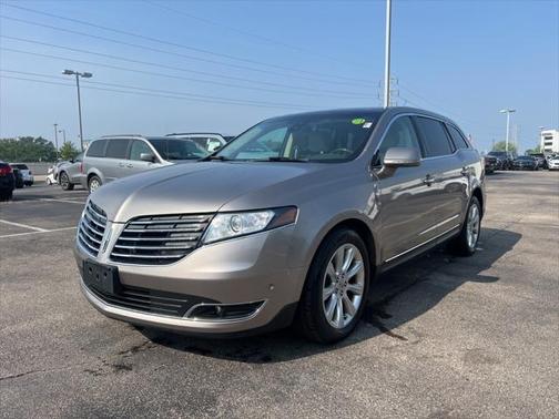 2018 Lincoln MKT Reserve