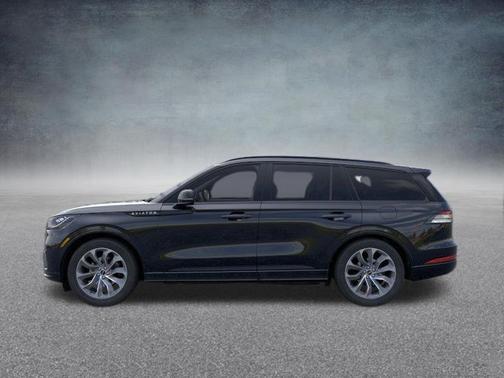 Infinite Black Metallic Clearcoat 2026 Lincoln Aviator Premiere