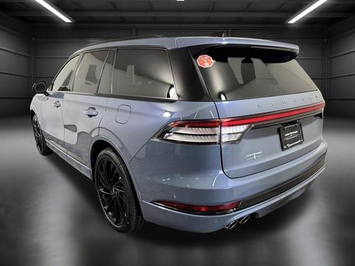 Whisper Blue Metallic Clearcoat 2026 Lincoln Aviator Reserve AWD