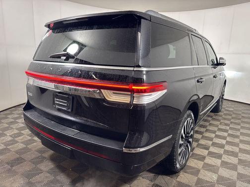 2023 Lincoln Navigator Black Label