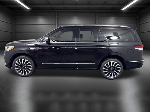 2023 Lincoln Navigator Black Label