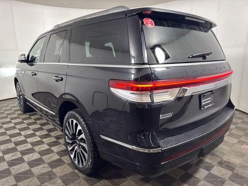 2023 Lincoln Navigator Black Label