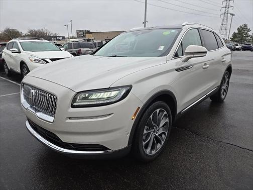 2022 Lincoln Nautilus Reserve