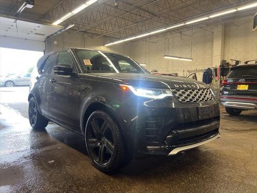 2023 Land Rover Discovery P360 Metropolitan Edition