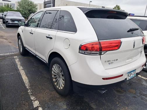 2013 Lincoln MKX Base