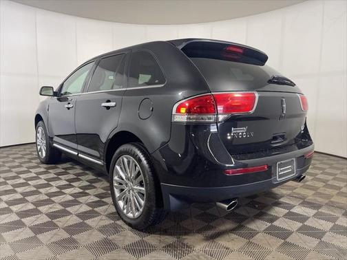 2015 Lincoln MKX Base