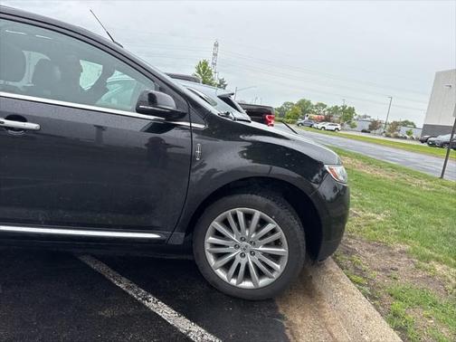 2015 Lincoln MKX Base
