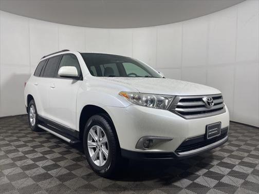 2012 Toyota Highlander SE