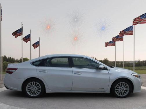 Blizzard Pearl 2015 Toyota Avalon Hybrid Limited