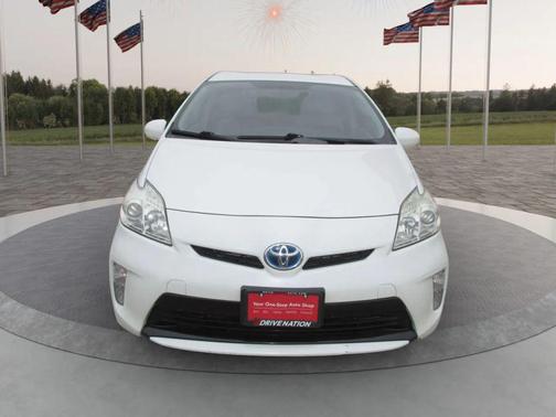 White 2014 Toyota Prius Three