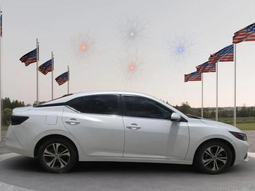 Aspen White Tricoat 2023 Nissan Sentra SV