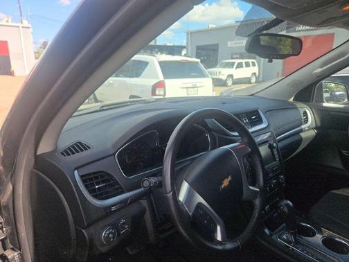 Tungsten Metallic 2016 Chevrolet Traverse 1LT