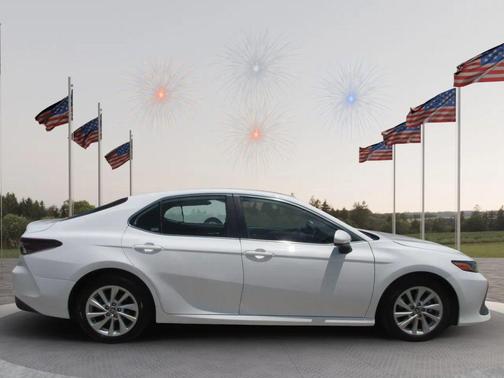 White 2022 Toyota Camry LE