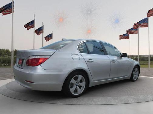 2008 BMW 528 528xi Sedan 4D