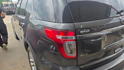 Magnetic Metallic 2015 Ford Explorer XLT