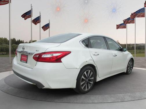 Pearl White 2017 Nissan Altima 2.5 SV