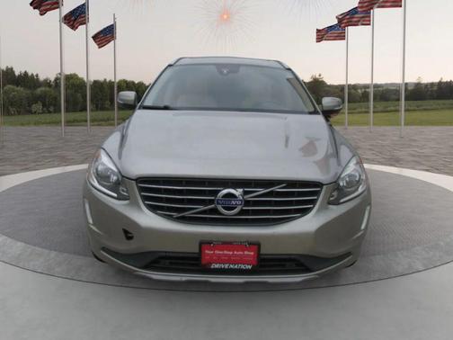 Seashell Metallic 2016 Volvo XC60 T5 Premier