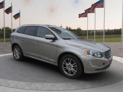 Seashell Metallic 2016 Volvo XC60 T5 Premier