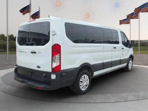 Oxford White 2018 Ford Transit-350 XLT