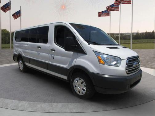 Oxford White 2018 Ford Transit-350 XLT