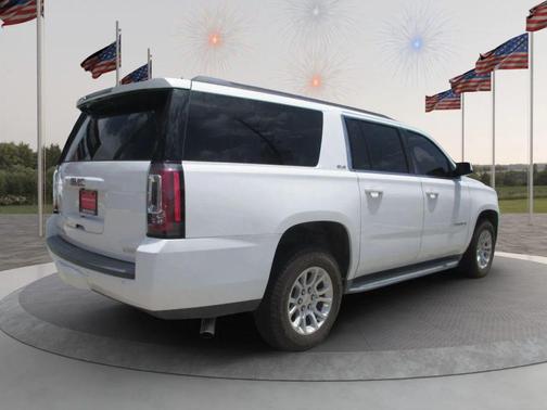 Summit White 2015 GMC Yukon SLE