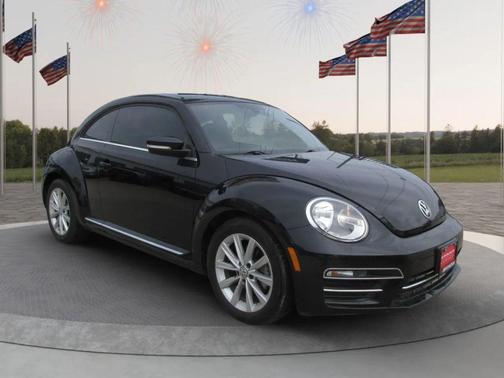2019 Volkswagen Beetle 2.0T SE