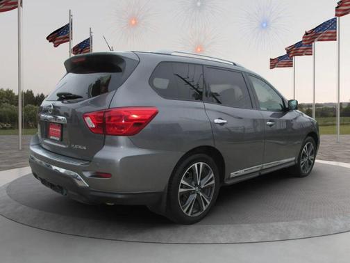 Gun Metallic 2017 Nissan Pathfinder Platinum