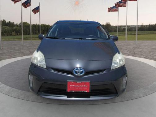 Winter Gray Metallic 2015 Toyota Prius Three
