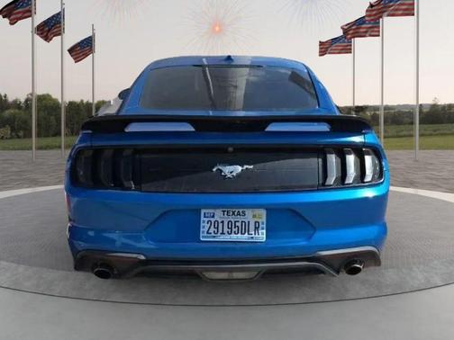 2021 Ford Mustang EcoBoost