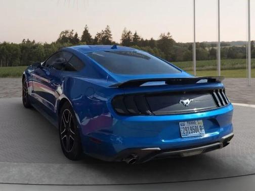 2021 Ford Mustang EcoBoost