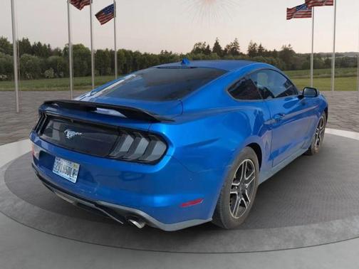 2021 Ford Mustang EcoBoost