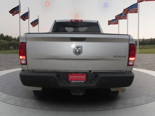 2018 RAM 2500 Tradesman Crew Cab 4x4 6'4' Box