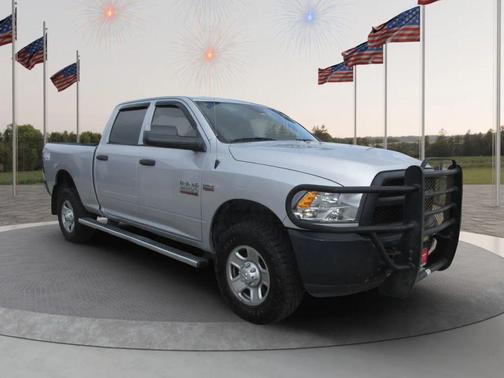 2018 RAM 2500 Tradesman Crew Cab 4x4 6'4' Box